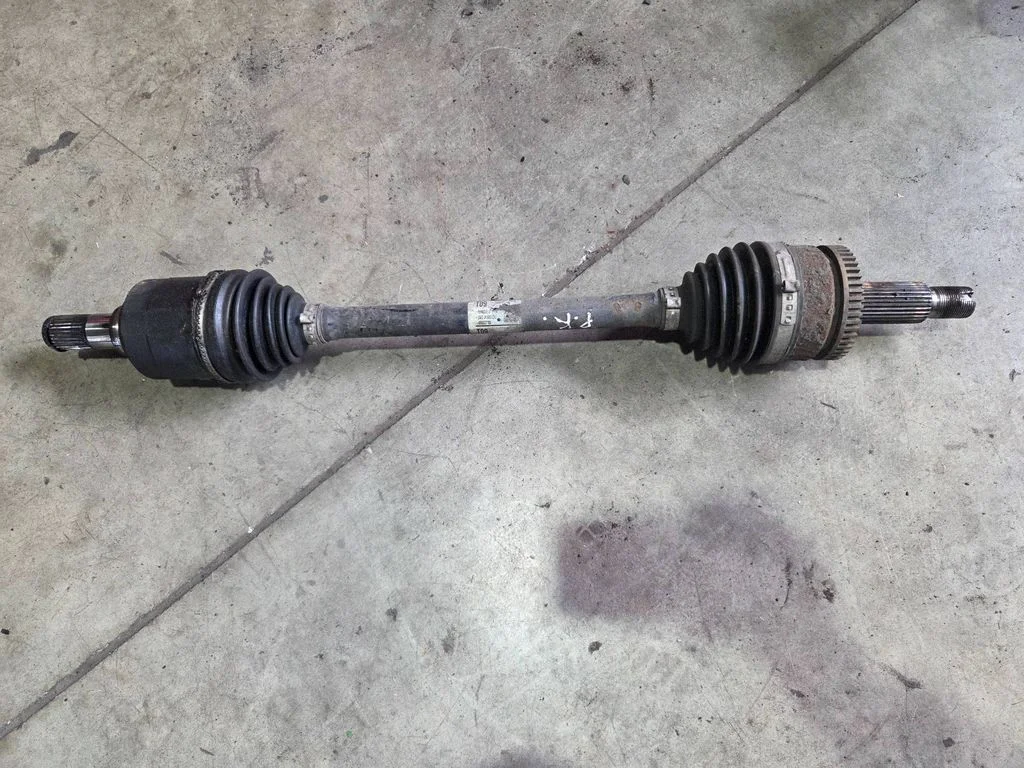 Front driveshaft 49500D7180