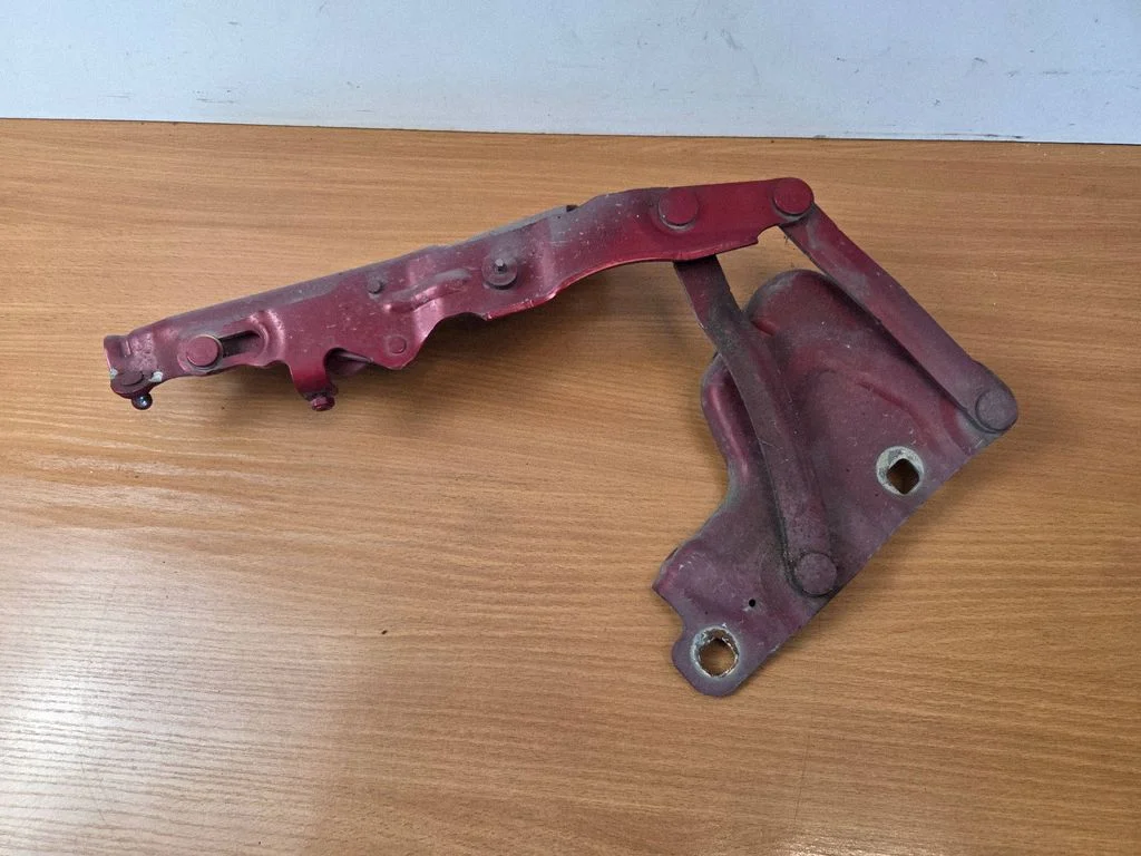Engine bonnet/hood hinges GX7316801AE