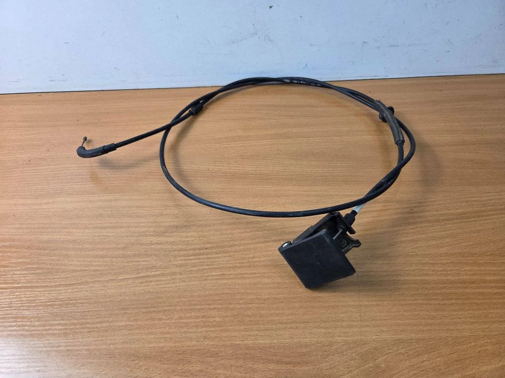 Engine bonnet/hood lock release cable ET7616B975BB