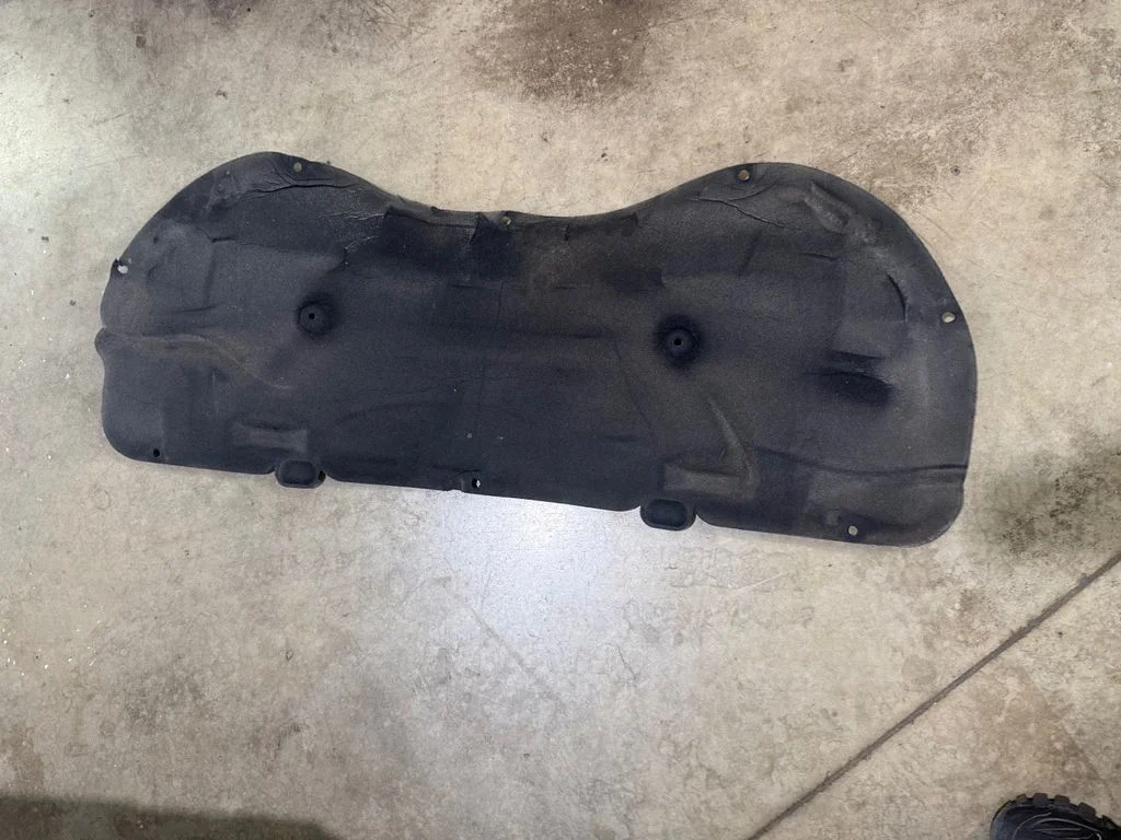 Engine bonnet/hood sound/heat insulation 9823209280