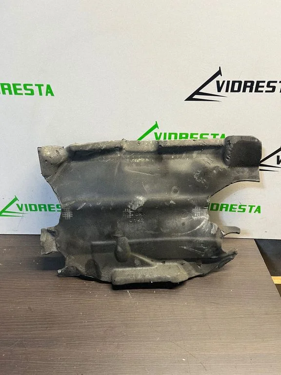 Engine bonnet/hood sound/heat insulation C147