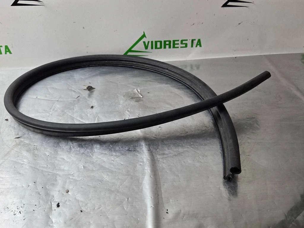 Engine compartment rubber 300722