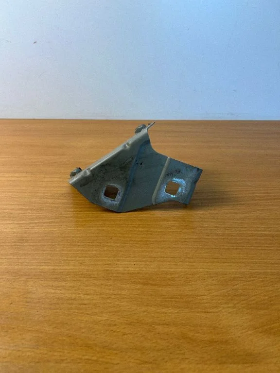 Poritiiva kinnitusklamber 52045R