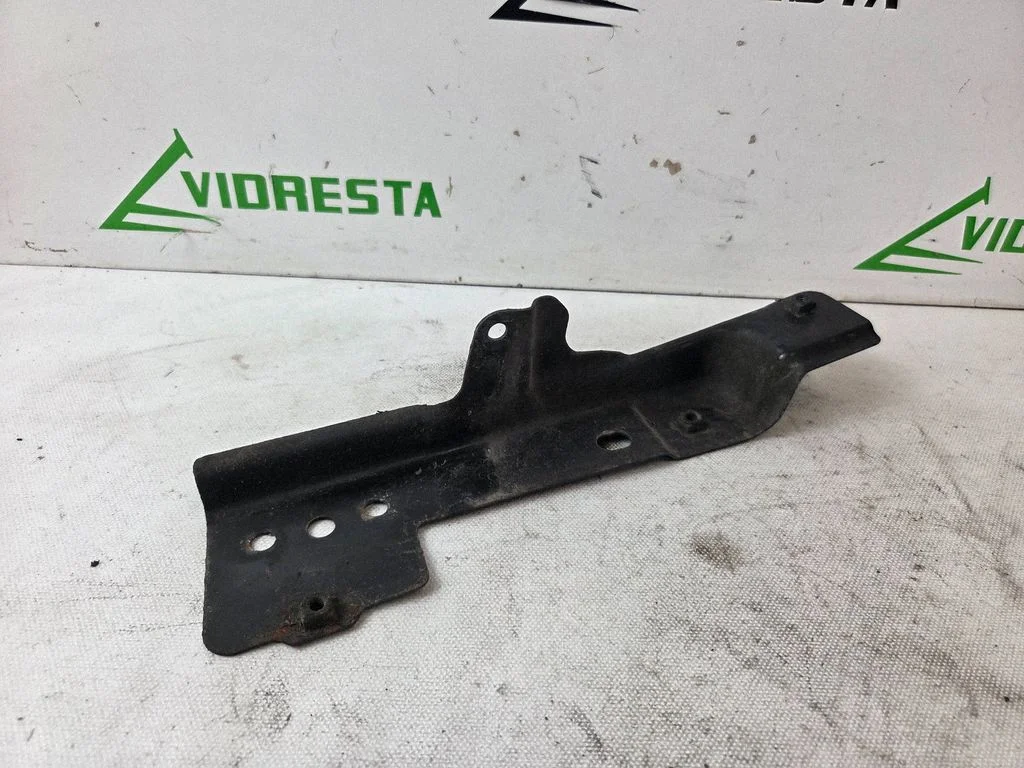 Fender mounting bracket 4L0805698