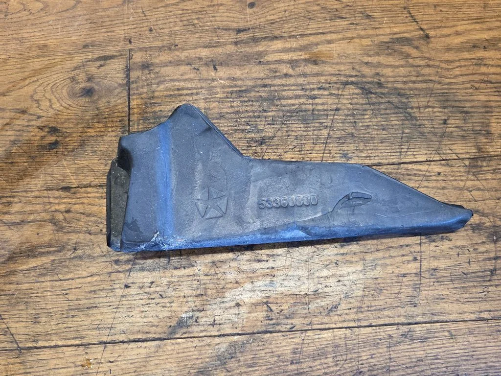 Fender foam support/seal 53360800