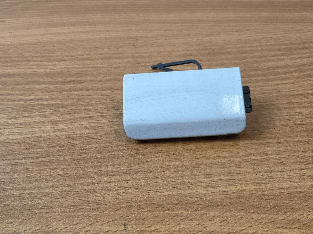 Rear bumper row hook cap/cover 4L0807449G