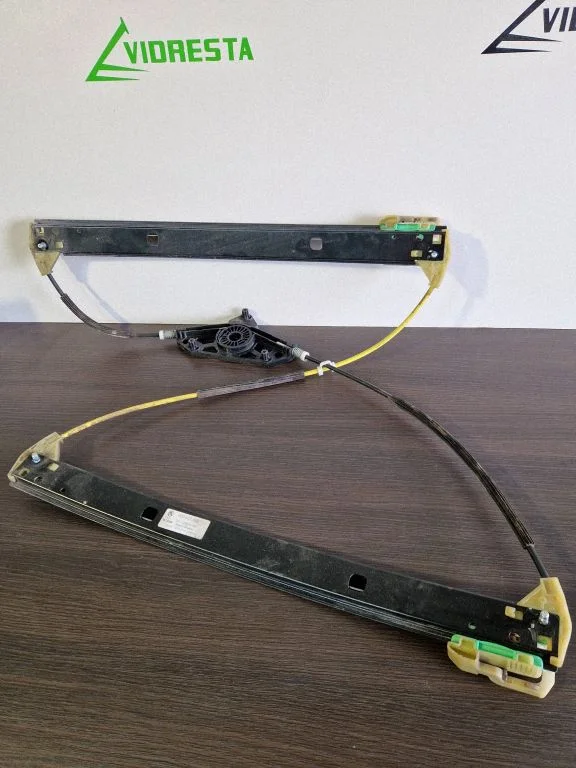 Front window lifting mechanism without motor 5E0837462