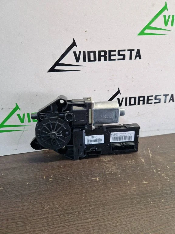 Front door window regulator motor 807300621R