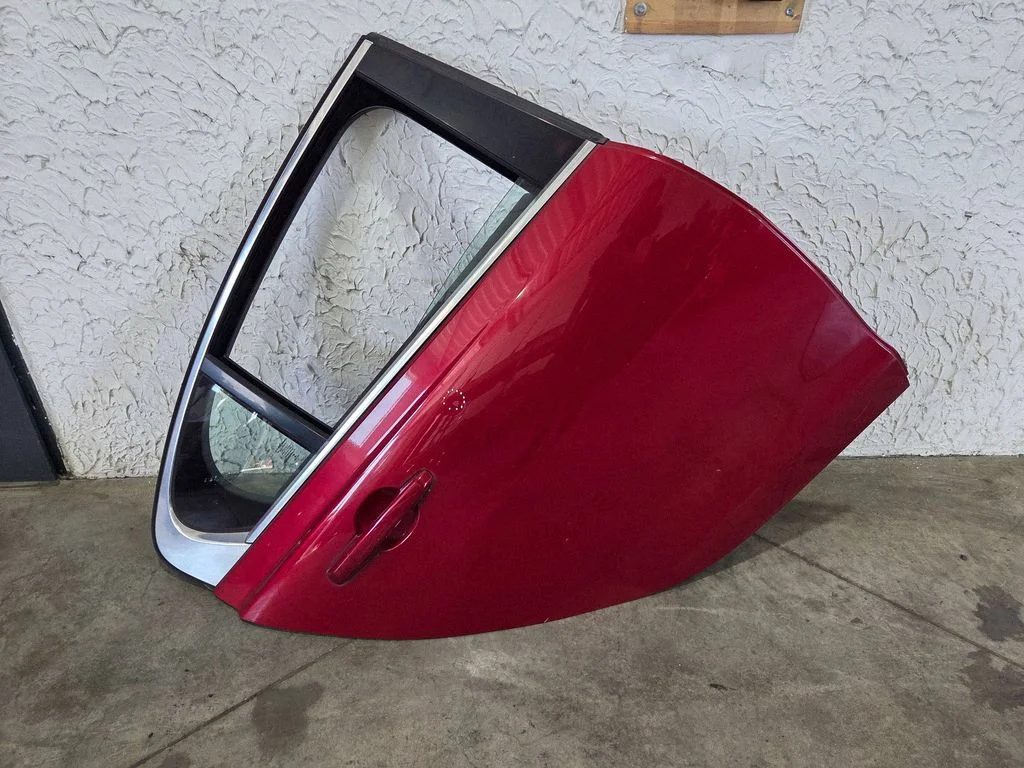 Rear door – right