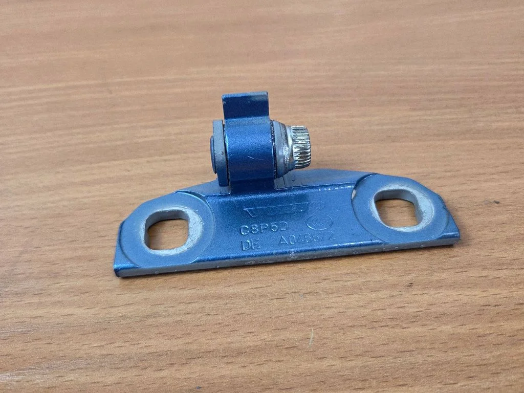 Tagaukse ülemine hing A046572