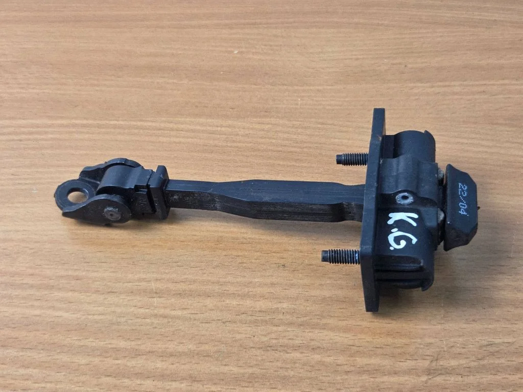 Rear door check strap stopper – Peugeot 2008 II (2019-)