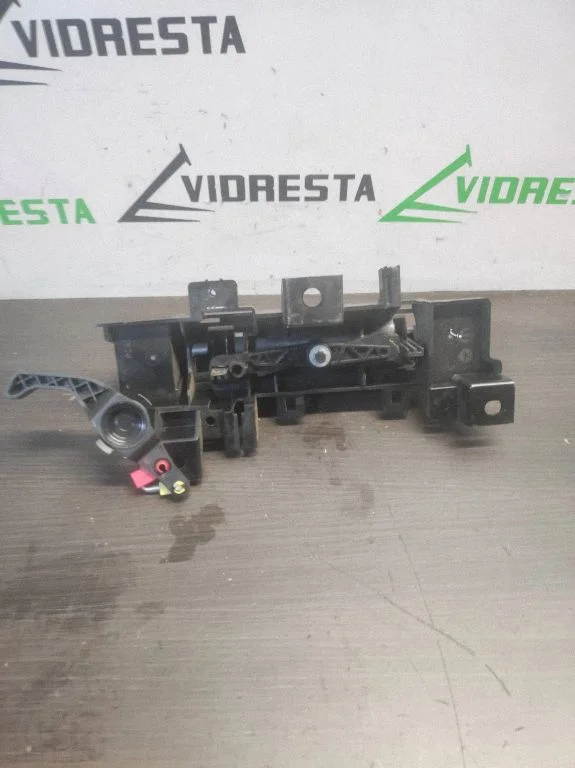 Klamka wewnętrzna drzwi tylnych 3025988RH