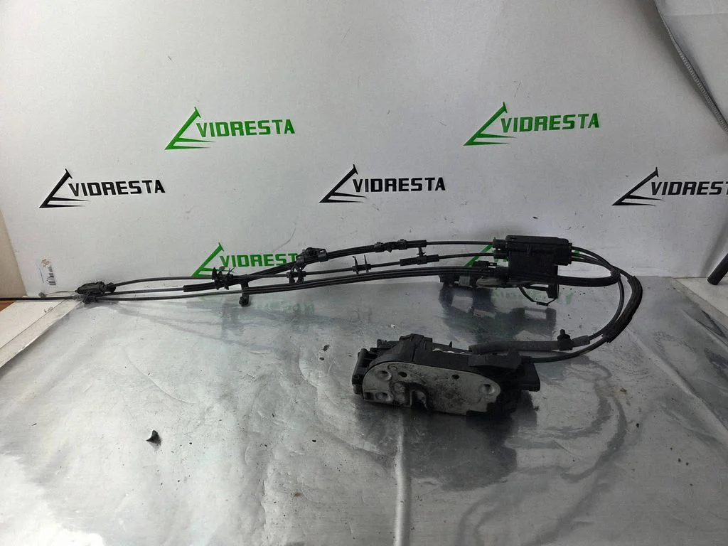 Zamek drzwi tylnych AI15AU26412CH