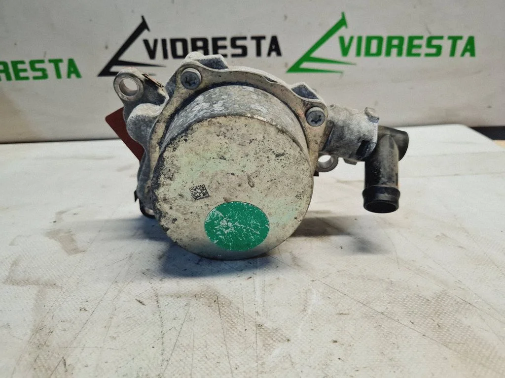 Vaakumpump 146507293R