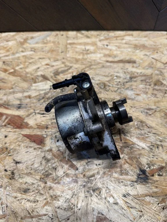 Vacuum pump 55221036