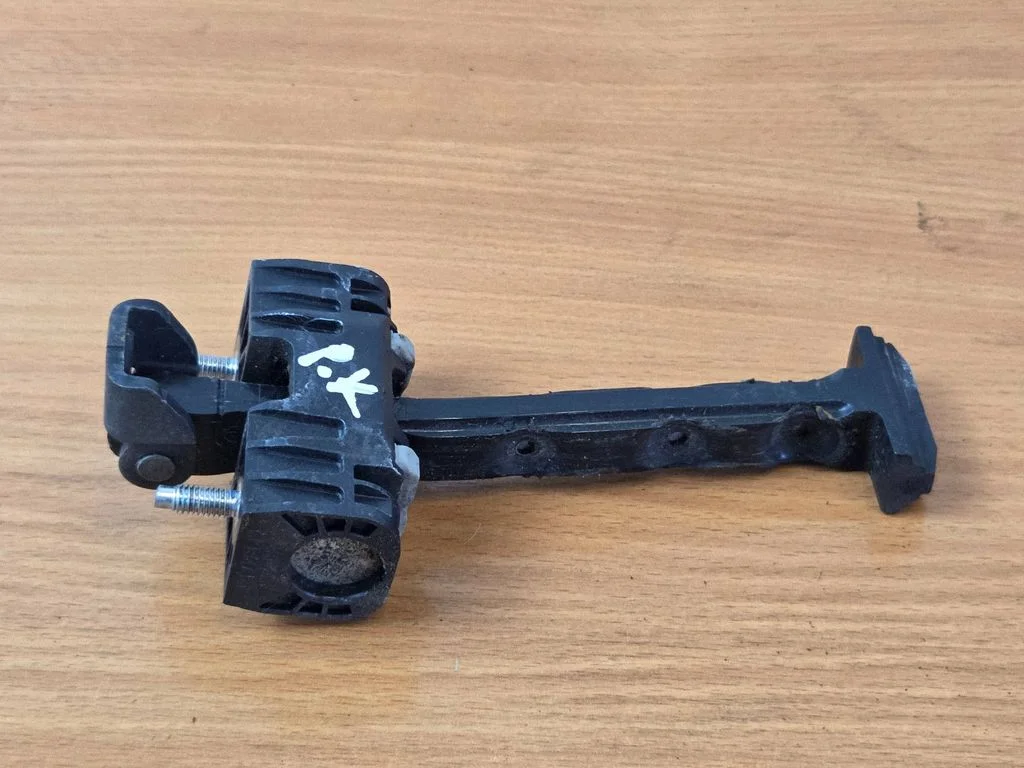 Esiukse avamispiiraja – Volvo XC60 (2014-2016)