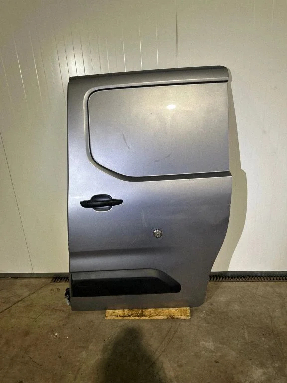 Side sliding door