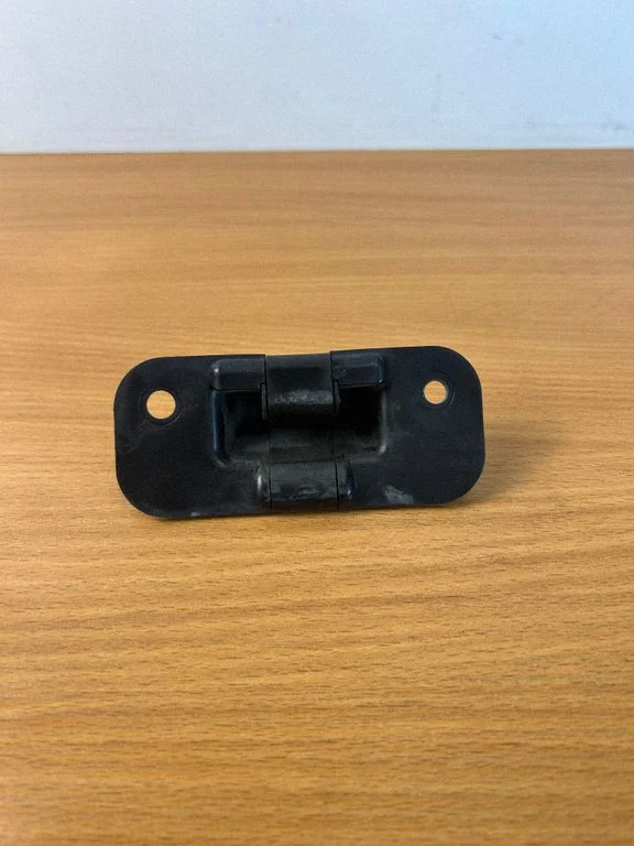 Sliding door lock loop/hook striker – Renault Trafic III (X82) (2014-)