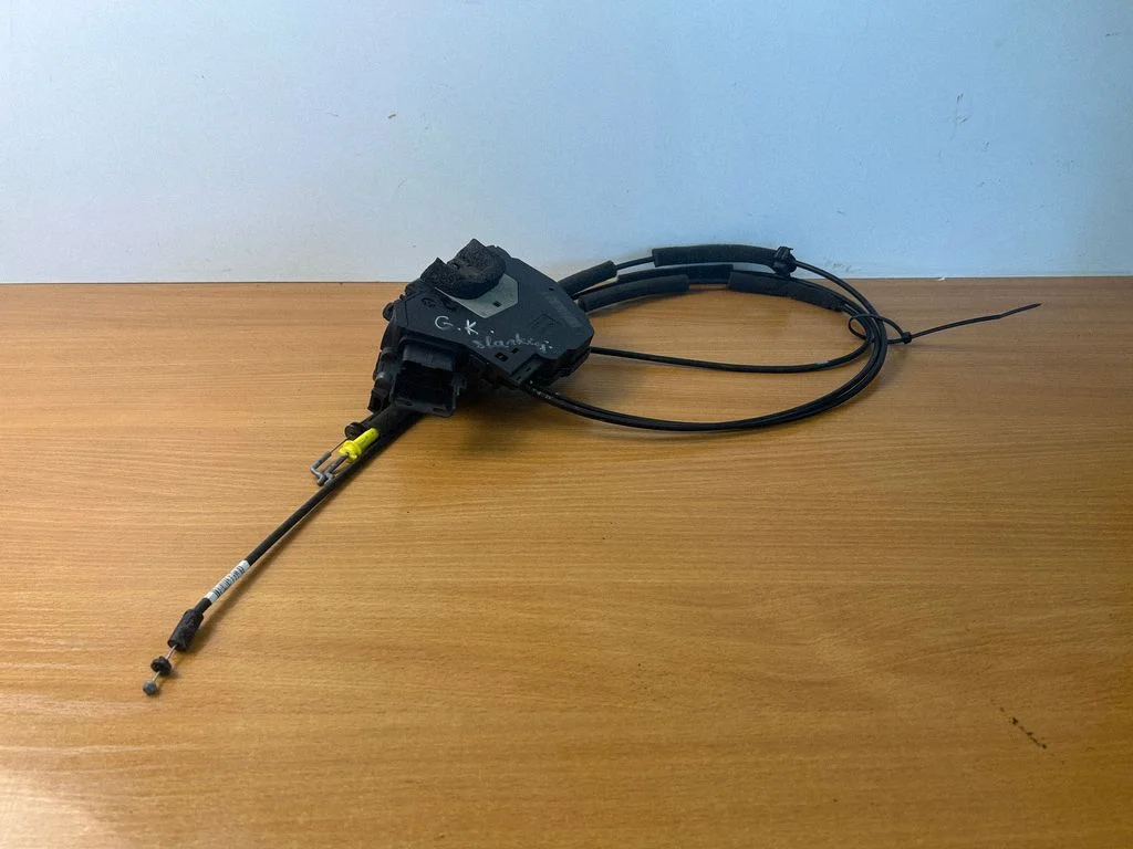 Sliding door lock – Renault Trafic III (X82) (2014-)