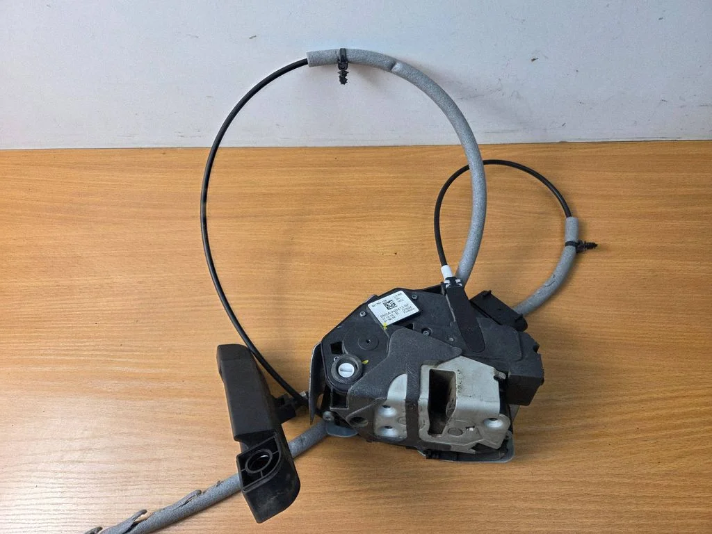 Sliding door lock BM5AA26413BF