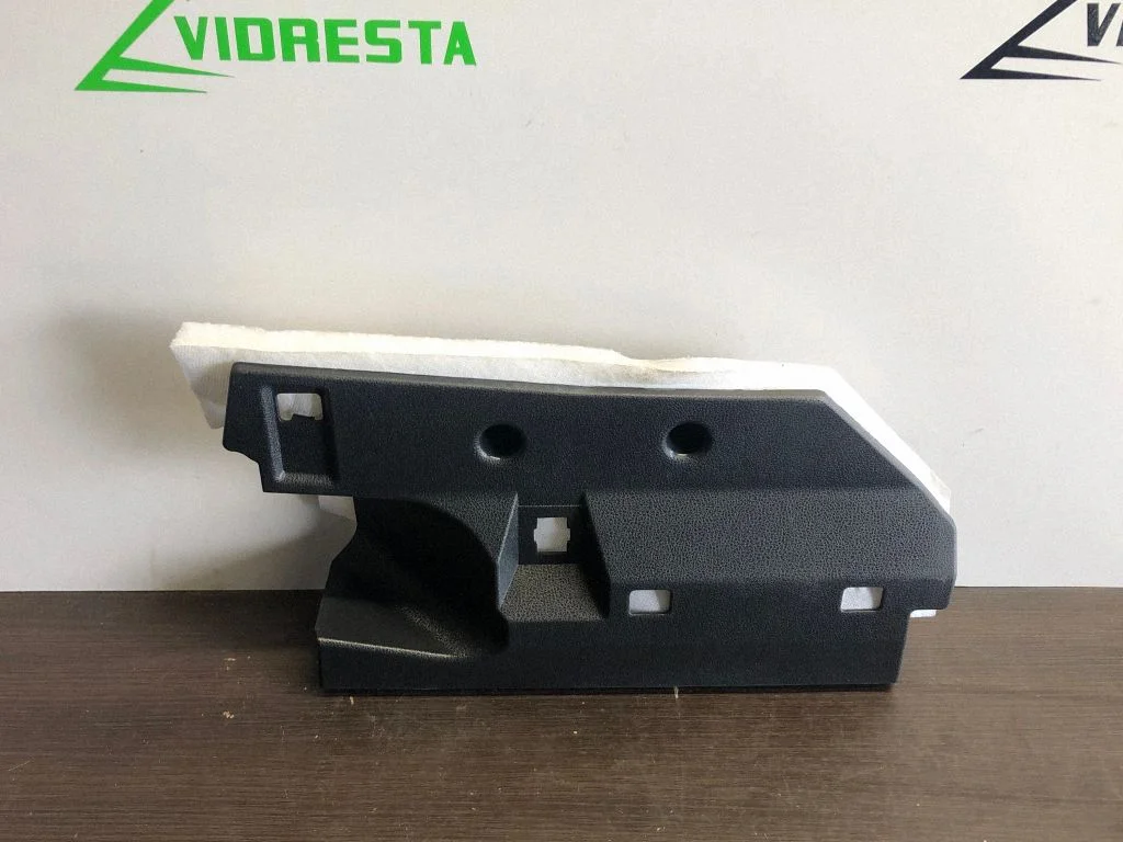 Armatuurlaua alumine viimistluspaneel 681U23NM0B