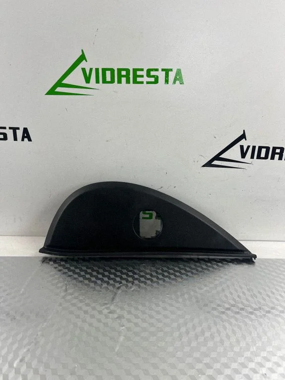 Panel deski rozdzielczej (boczny) 847653U010
