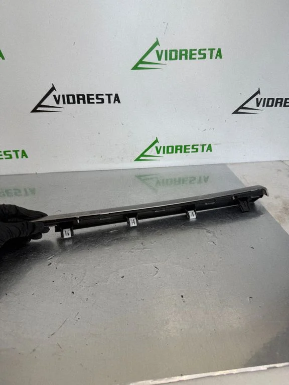 Dashboard glove box trim 9810269277