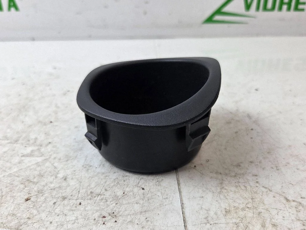 Cup holder 684308154R