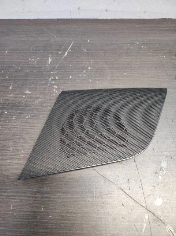 Side speaker trim/cover 8T0857227