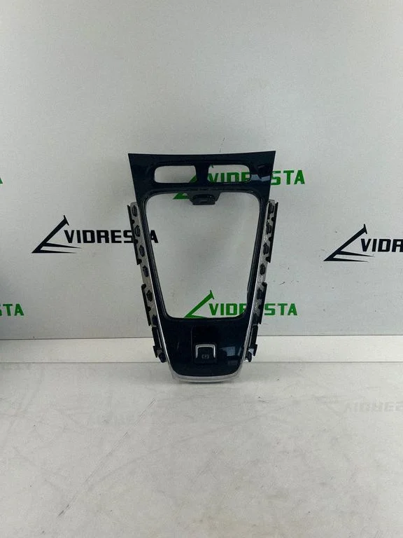 Gear shifter surround trim plastic 00226477