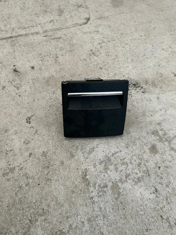 Ashtray (rear) 3T0863284A