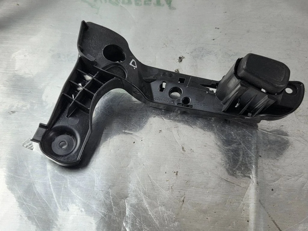 Rear door handle trim – Ford Transit/ Tourneo Connect Grand Tourneo Connect (2013-2018)