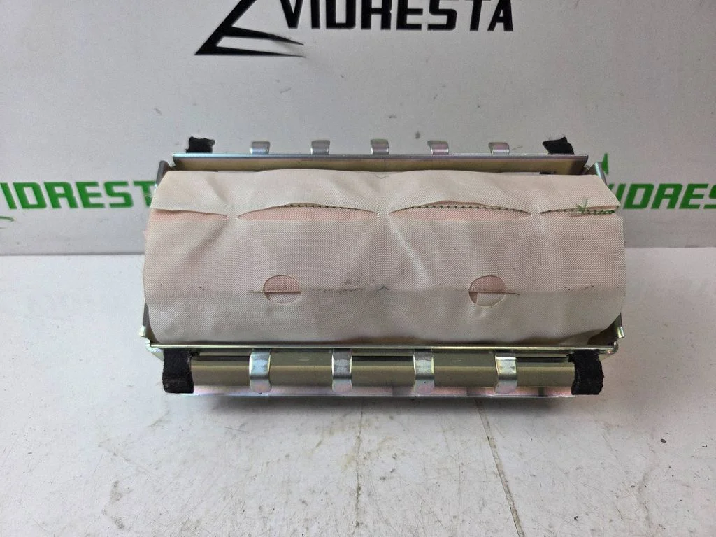 Passenger airbag – Honda CR-V (2013-2016)