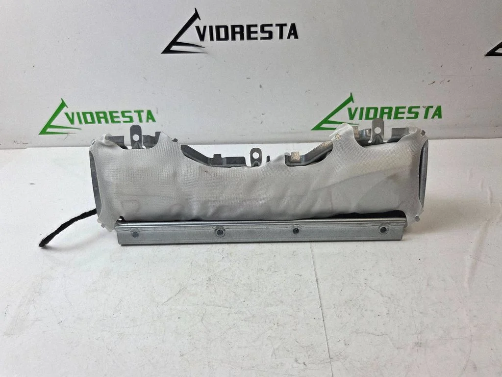 Knee airbag 34048612B