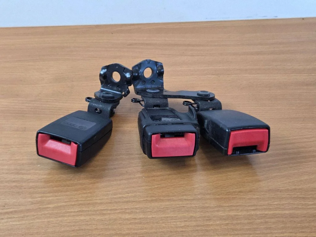 Tagumise turvavöö pannal 4G0857739