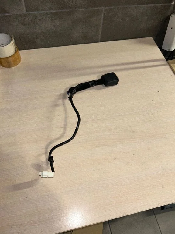 Eesmise turvavöö pannal 88840Q000NNB