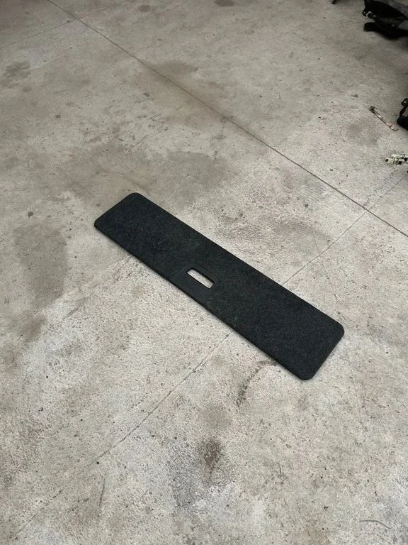 Trunk/boot floor carpet liner