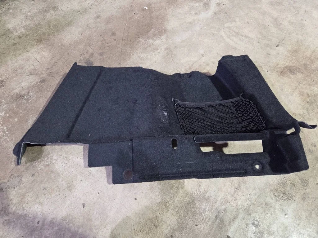 Pagasiruumi külje viimistluspaneel 98433714ZD