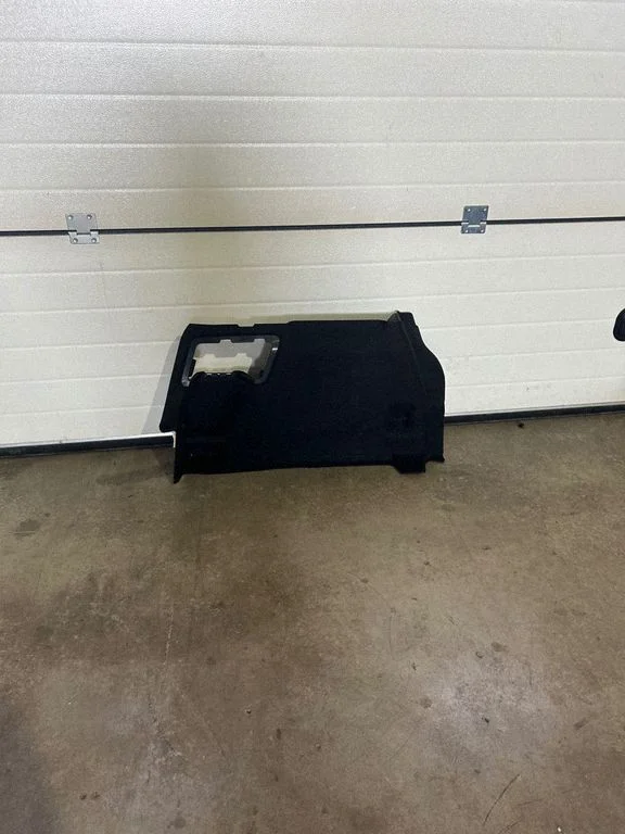 Trunk/boot lower side trim panel JX7BA45423AD3JA6