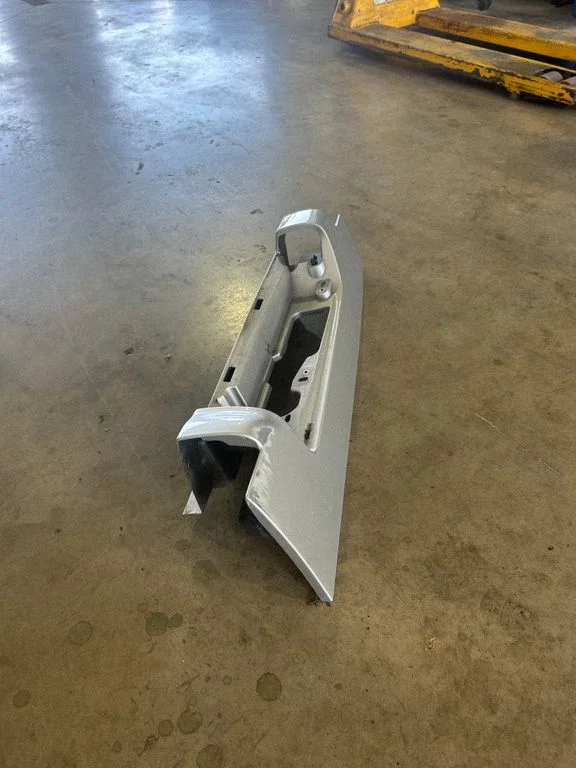 Rear light trim 93454193
