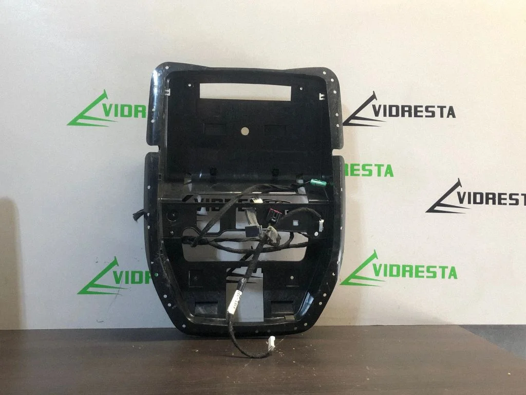Laevoodri panipaik – Ford Transit/ Tourneo Connect Grand Tourneo Connect (2013-2018)