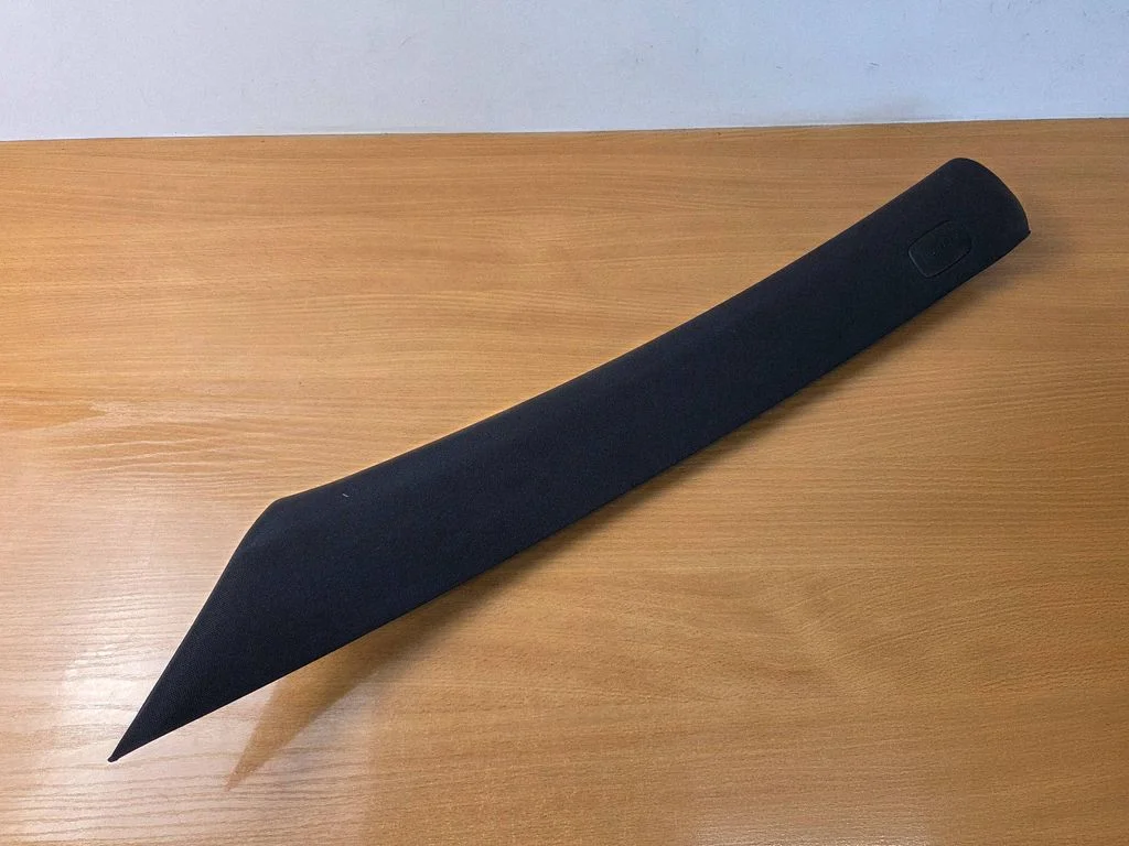 (A) pillar trim – Mercedes-Benz E-Class W212 (2009-2016)