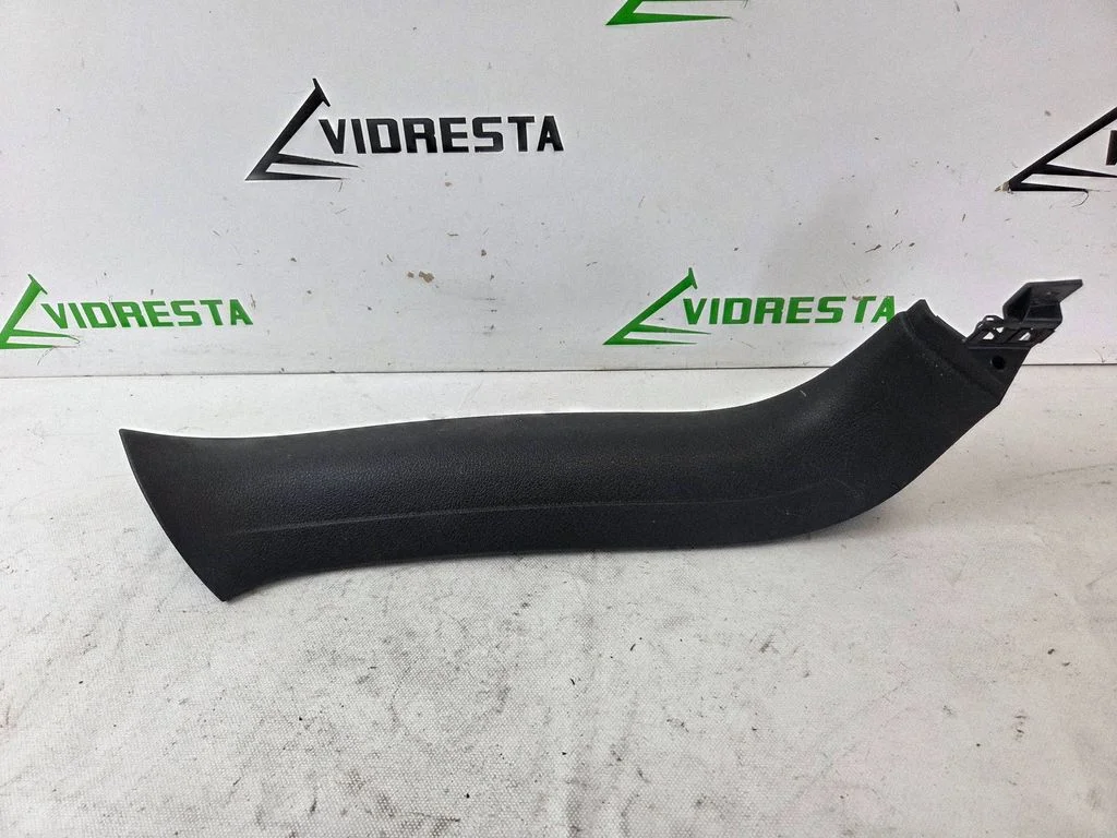 (D)pillar trim (top) – Audi Q7 4L (2005-2015)
