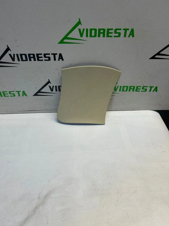Osłona słupka D (górna) 31271749