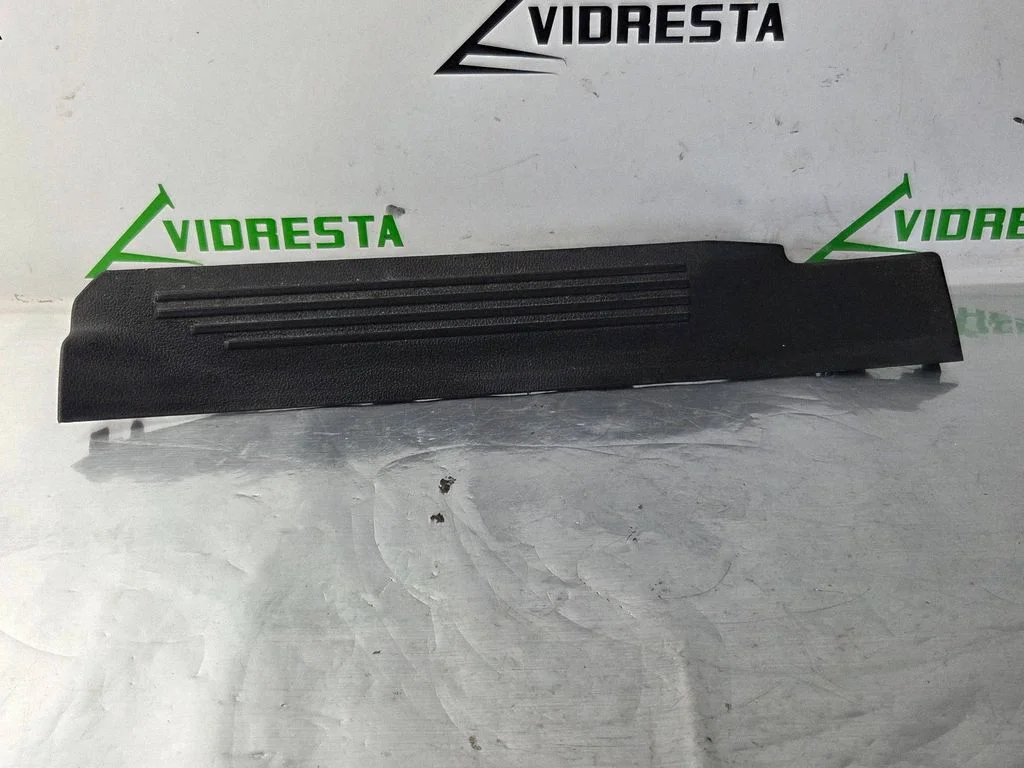 Listwa progowa tylna (wewnętrzna) AM51U13244ADW
