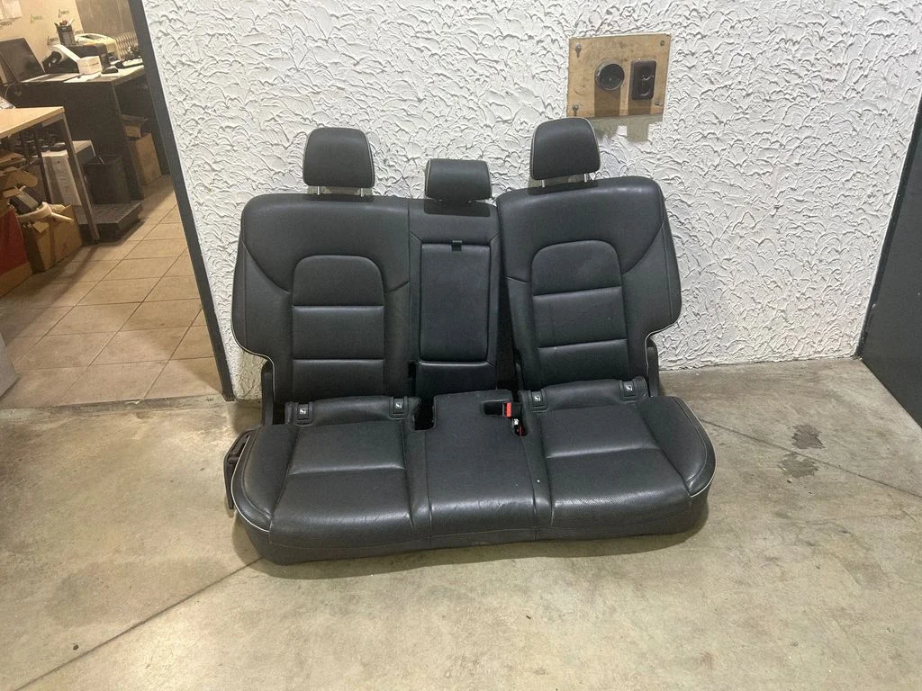 Rear seat