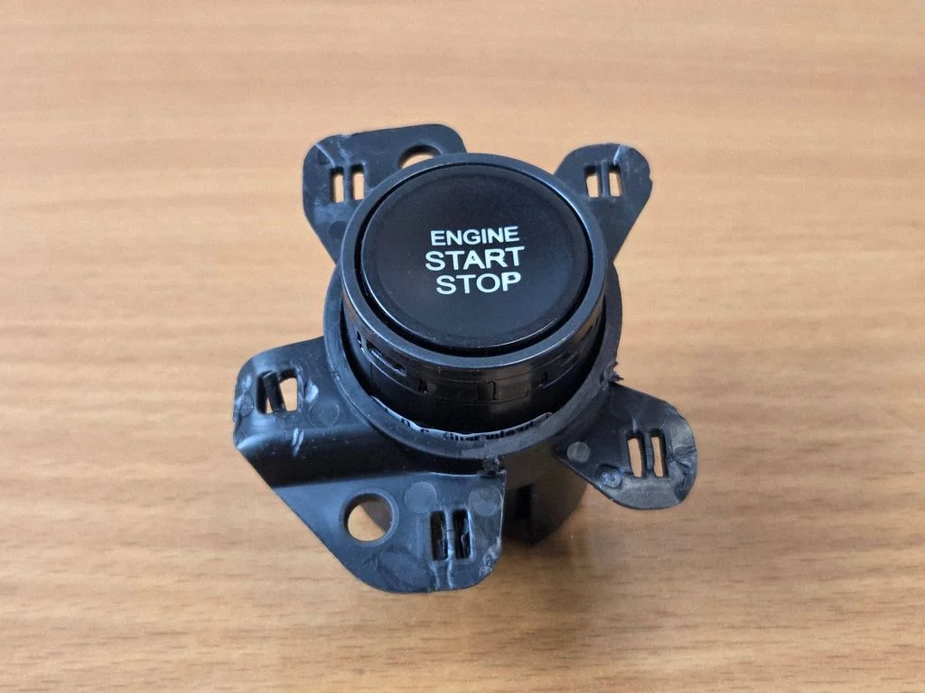 Mootori start-stopp-nupp