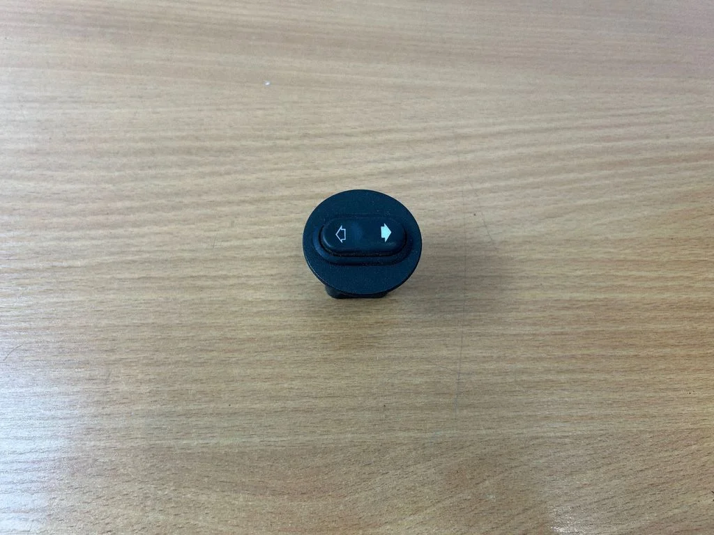Seat control switch 15B679AA