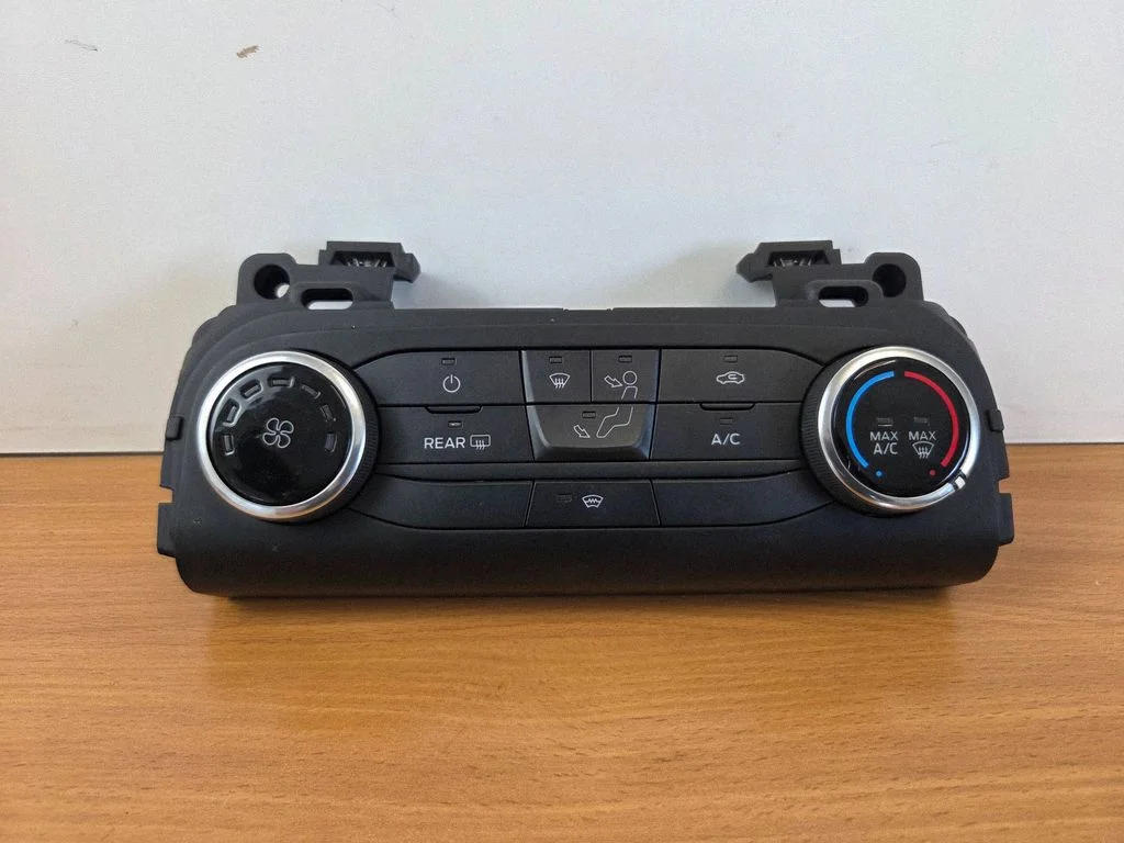 Interior fan control switch – Ford Focus (2018-)