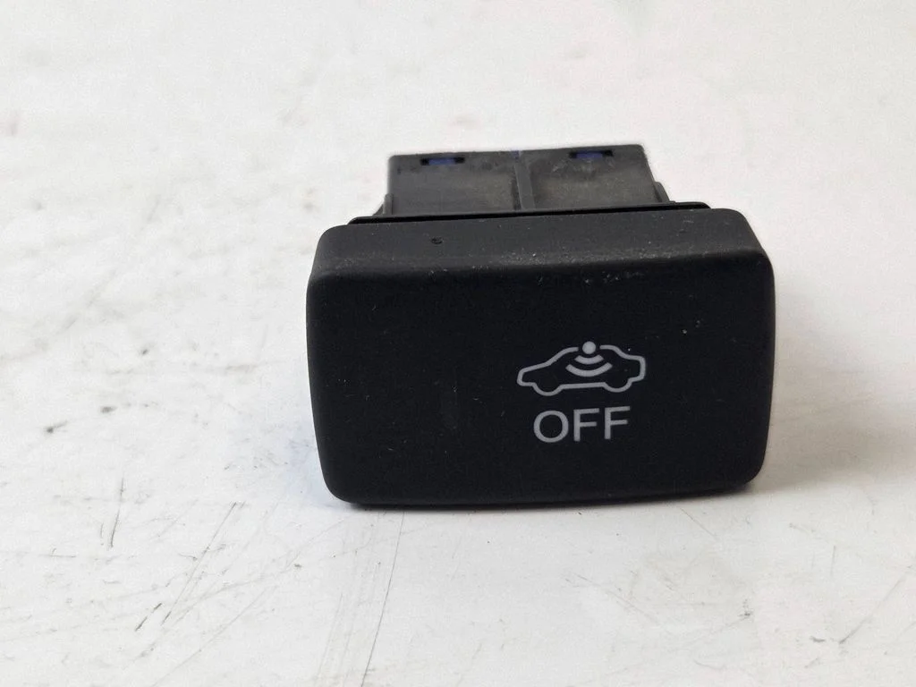 Alarm switch – Honda CR-V (2013-2016)